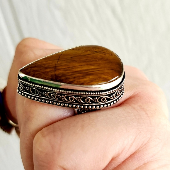 New Tiger Eye 925 Silver Statement Ring. - Picture 5 of 8